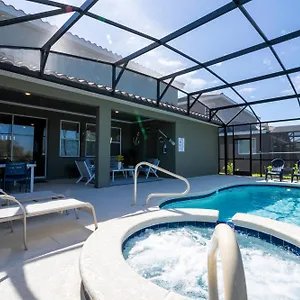 Stunning 5bd W/ Pool Close To @ Solterra 7829 Holiday home